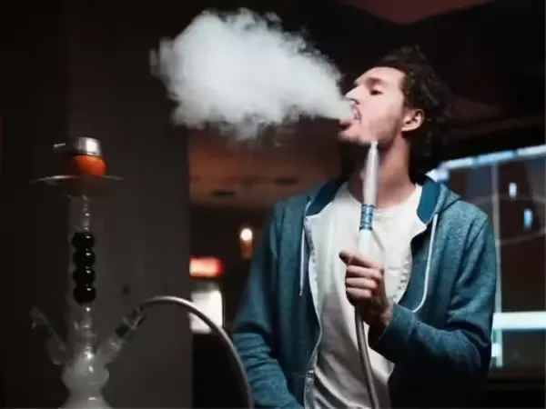 యువత భవిష్యతుకు హుక్కా పొగల ముప్పు