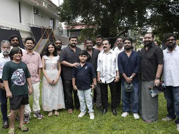 Sangeeth Prathap, Mamitha Baiju Team Up For Dinoy Paulose's Directorial Debut
