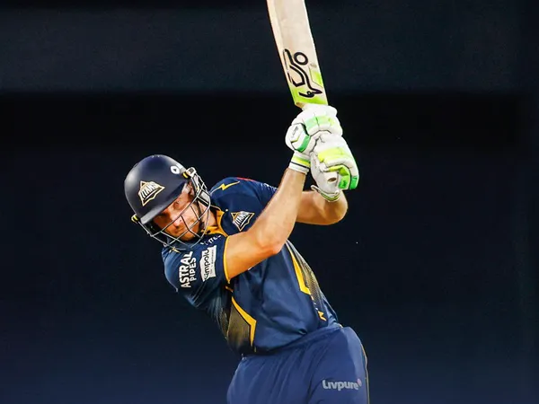 बटलर ६०० षटकार मारणारा जगातील पाचवा फलंदाज ठरला