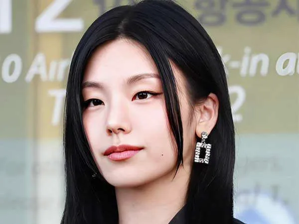 ITZY's Yeji Diagnosed With a Herniated Disc