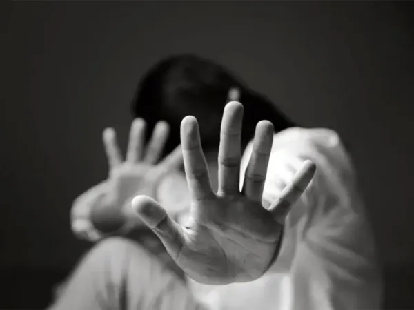 Tinder Nightmare: "RAW Agent" Abuses NRI Woman