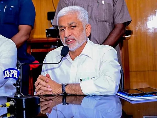 Bluff Master Vijaya Sai Tricks YCP Cadre