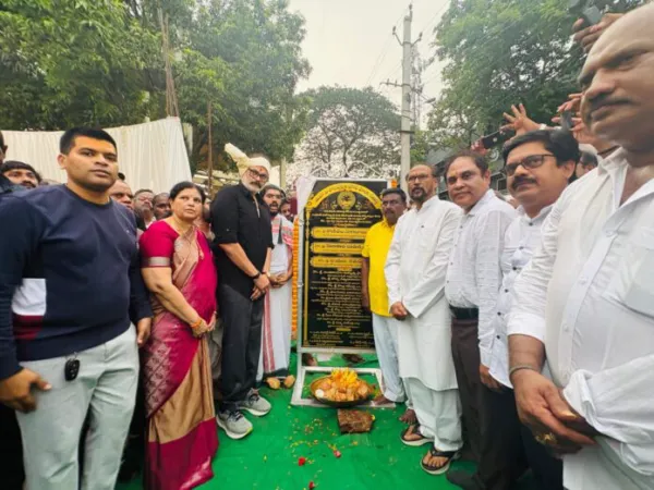 సిరివెన్నెల కోసం అనకాపల్లిలో స్మృతివనం..