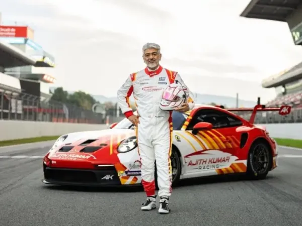 No Movies, Only Risks: Superstar Torturing Fans