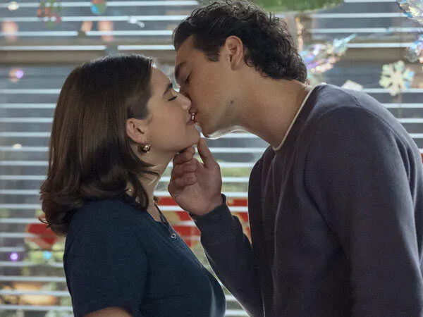 Off Campus Trailer: Ella Bright and Belmont Cameli Spark Opposites-attract Romance in College Drama