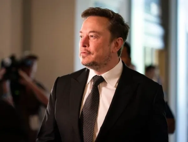 Elon Musk Responds To Terminally Ill Teen's Final Questions About Tesla, Anime And SpaceX Mascot Idea