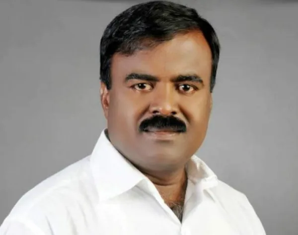 காங்கிரஸ் மாவட்ட தலைவர் சடலமாக மீட்பு: திக் திக் நெல்லை