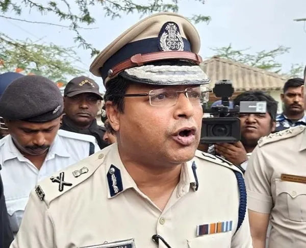 ভোটের মুখে কমিশনের নজরে অপসারিত পুলিশ কমিশনার, ভিন রাজ্যে দায়িত্ব নিয়ে বড় সিদ্ধান্ত সুপ্রতিম সরকারের