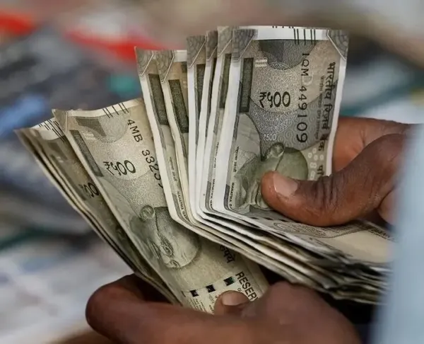 Latest News: Rural Politics: గ్రామ ప్రజాస్వామ్యాన్ని మింగేస్తున్న డబ్బు రాజకీయాలు