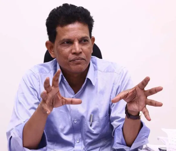 విద్యా కమిషన్ చైర్మన్ పదవికి ఆకునూరి రాజీనామా