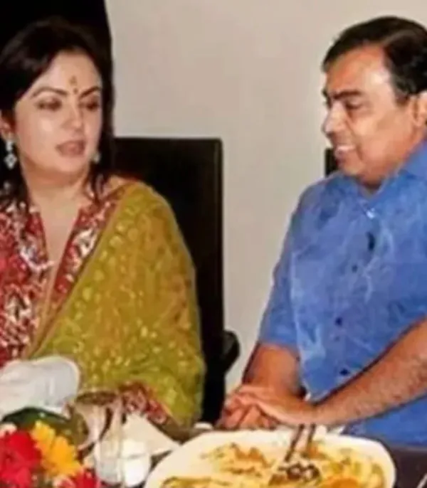 প্রতিদিন ৪ হাজার রুটি তৈরী হয় আম্বানির বাড়িতে