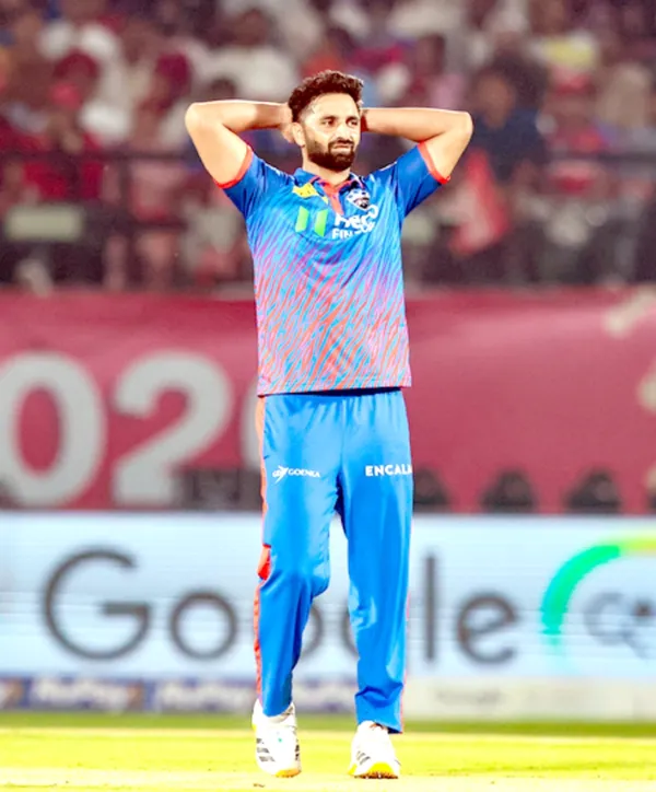 عاقب نبی کو افغانستان کے خلاف موقع ملنا چاہیے تھا:رائنا