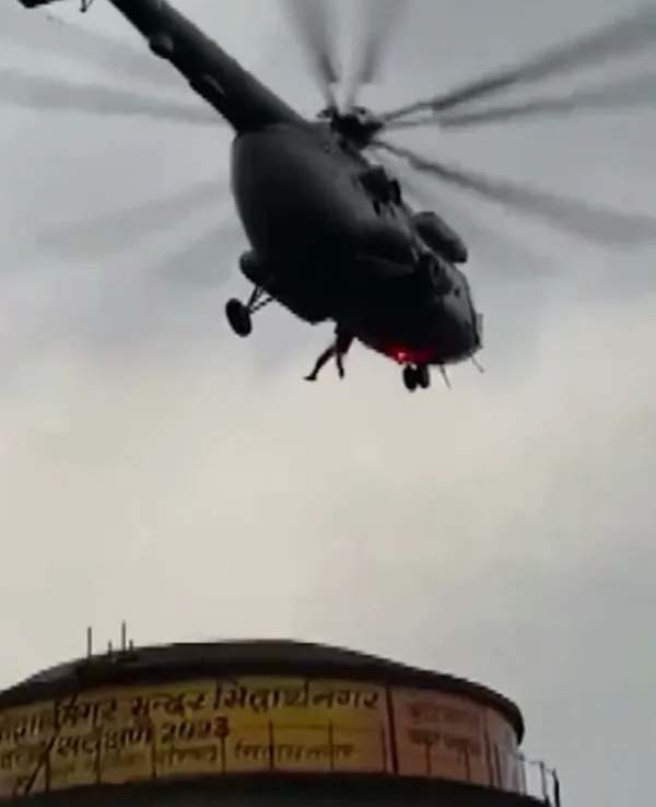 ପାଣି ଟାଙ୍କି ଉପରେ ଫସିଥିଲେ ଦୁଇ ଶିଶୁ, ଉଦ୍ଧାର କଲା ବାୟୁସେନା