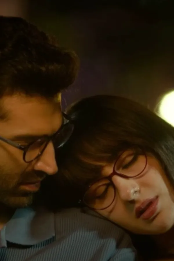 What Exactly Is Delulu Dating? A New-Gen Viral Dating Trend Making People Overlook Obvious Red Flags