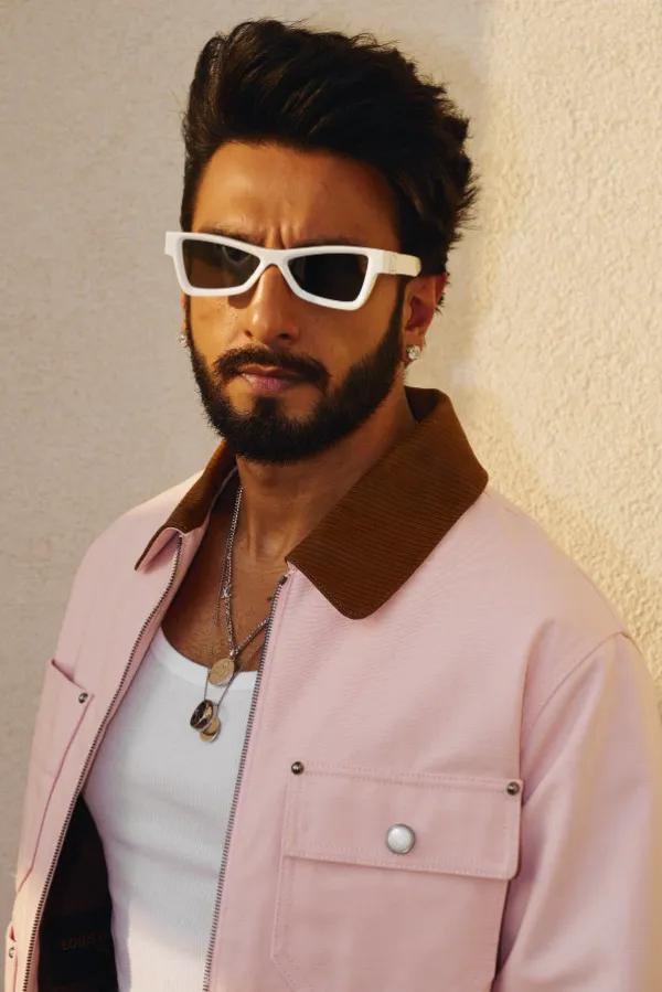 Ranveer Singh Calls Farhan Akhtar 'Unprofessional' For Don 3 Because Of Hrithik; Here's Why