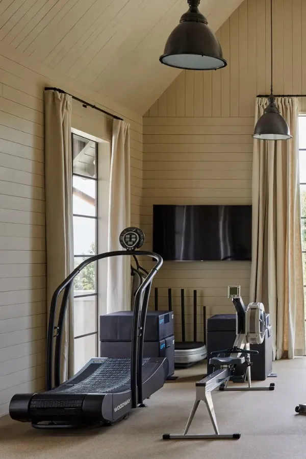 Home Gym Setup Guide: How to Build a Clean, Compact Space