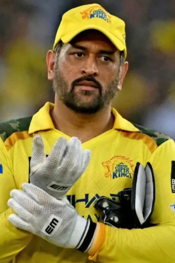 IPL 2026: Ex-IND Star Lashes Out at MS Dhoni Fandom, Calls it 'Sycophancy'