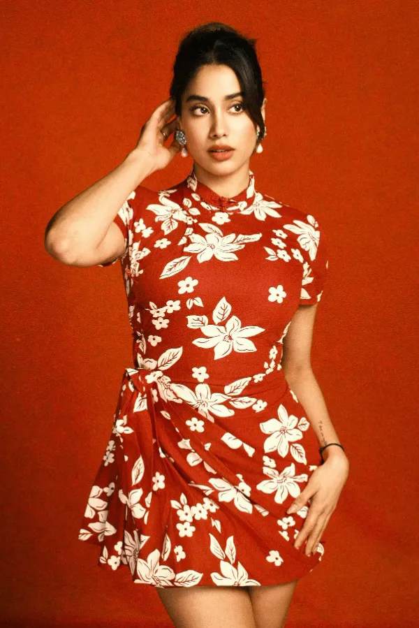 'She Left A Sinking Ship' Fans React As Janhvi Kapoor Exits Karan Johar's Dharma Productions