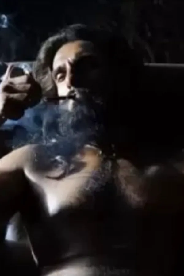 Dhurandhar Uses Hamza Ali Mazari's Smoking As More Than A Coping Mechanism - Here's How