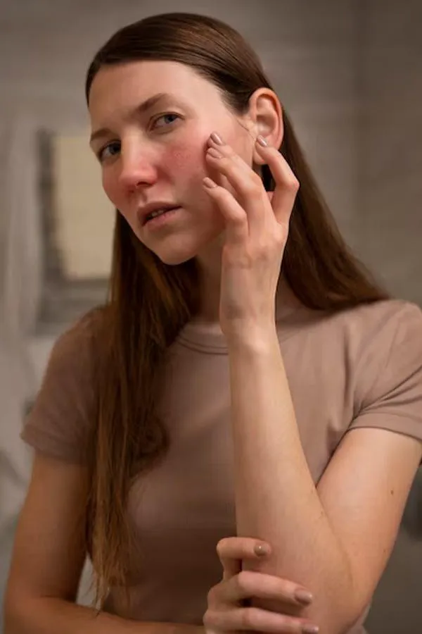 Sensitive Skin? Here's How To Pick The Right Skincare Products To Calm Irritation