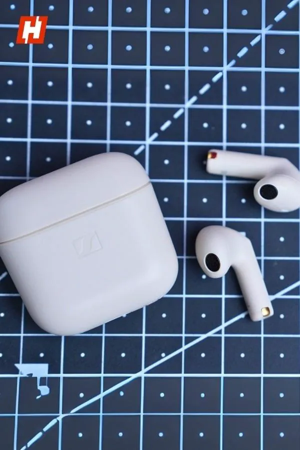 Sennheiser Accentum Open Review: The Easy, Breezy Everyday Earbuds