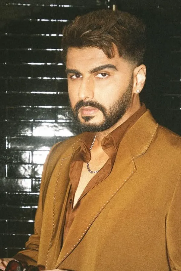 After Emotional Birthday Post For His Mother, Arjun Kapoor's Cryptic Instagram Story Raises Concern 'Accept The Ending'