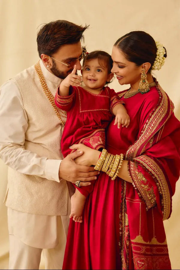 Astrologer Predicted Deepika-Ranveer's Divorce; Gets Bashed After They Announce 2nd Child