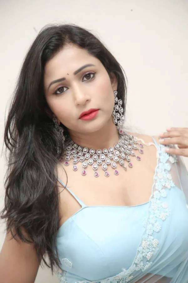 'బ్యూటీ విత్ బ్రెయిన్స్' అనిపించుకోవడమే నా లక్ష్యం: "M4M" మూవీ హీరోయిన్ జో శర్మతో (Jo Sharma) ఇంటర్వ్యూ