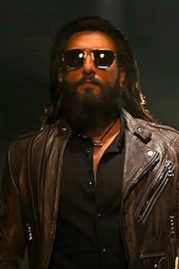 Ranveer Singh's Dhurandhar 2 Has A Shah Rukh Khan & Baazigar Reference & Fans Are Loving It