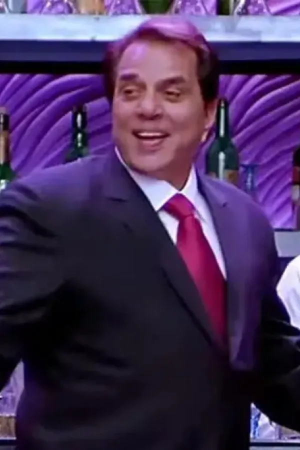 Salman Once Waited 4 Hrs To See Dharmendra On Om Shanti Om Sets & Created This Iconic Moment