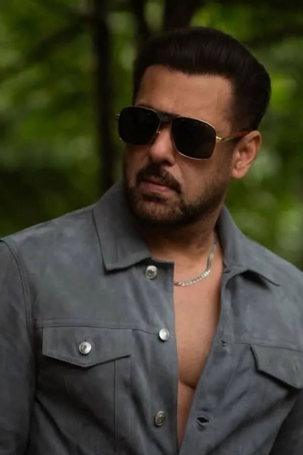 Salman Khan To Turn Director For Dabangg 4 After Abhinav Kashyap's Public Allegations?