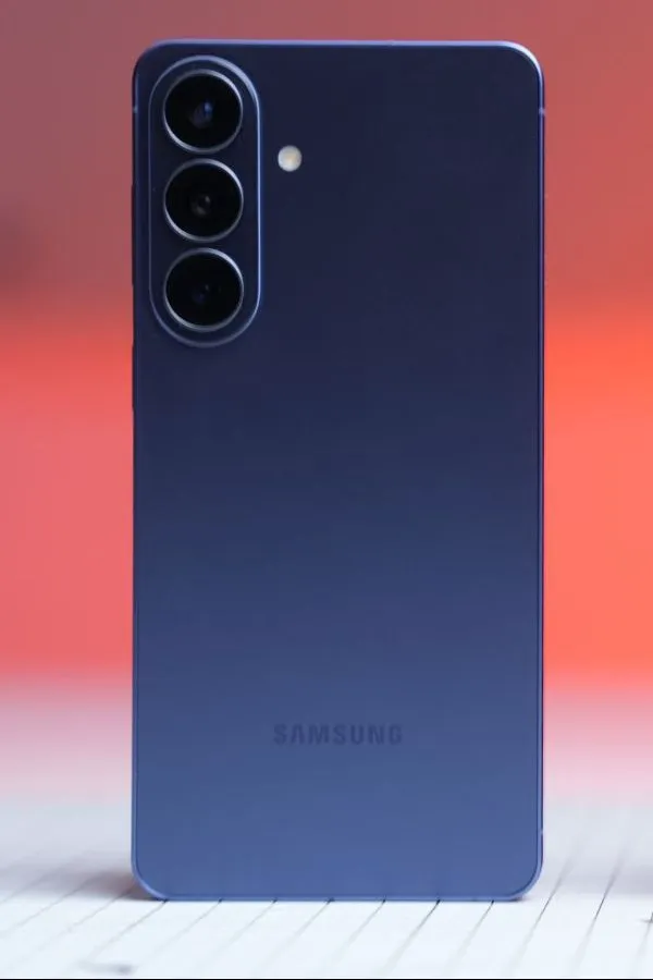 Samsung Galaxy S26 & S26+ Review: The Art Of Refinement