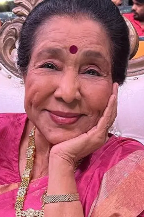 Asha Bhosle's Last Song The Shadowy Light Was Released Days Before Her Death, Spoke About Attaining Moksha