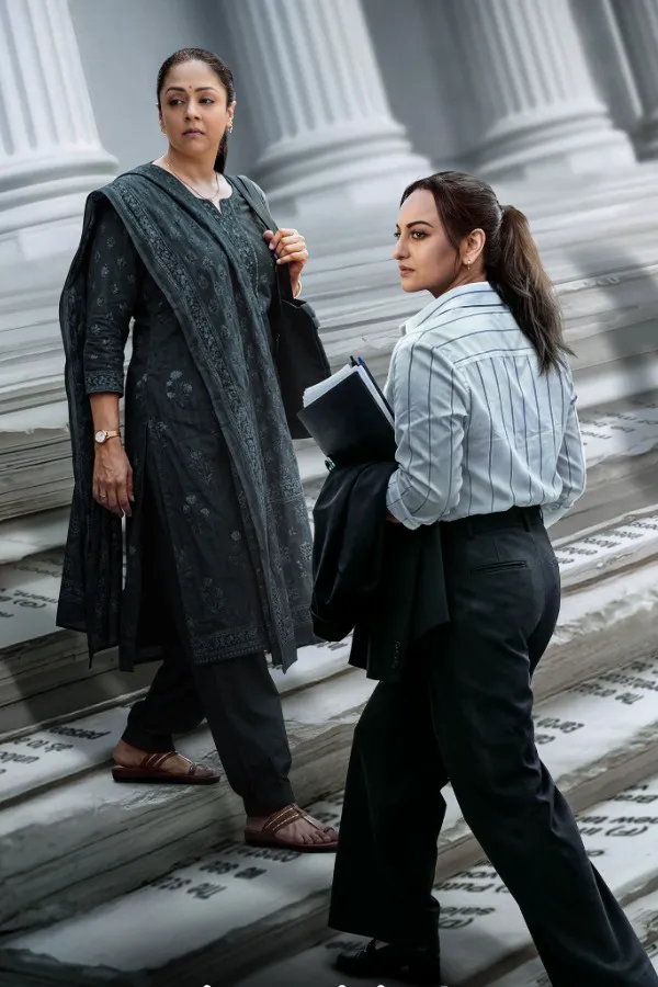 System Trailer: Sonakshi Sinha As A Rookie Lawyer & Jyotika As Stenographer Take On Powerful