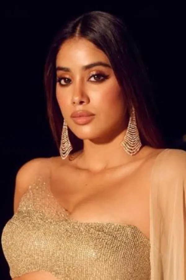 Janhvi Kapoor Recalls Traumatic Teenage Experience With Morphed Photos On Porn Site: 'This Is The Cost You've To Pay'