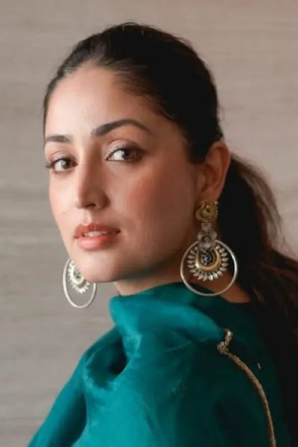 Yami Gautam Faces Backlash As Fans Call Out 'Hypocrisy' Over Brother Editing Dhurandhar Trailer