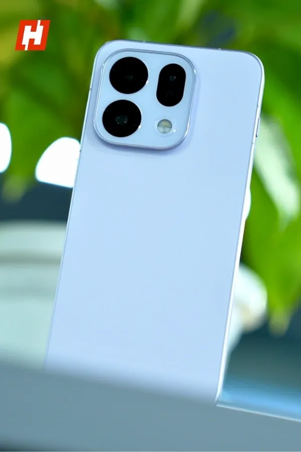 Oppo Find X9s Review: Smooth, Stylish & Seriously Capable