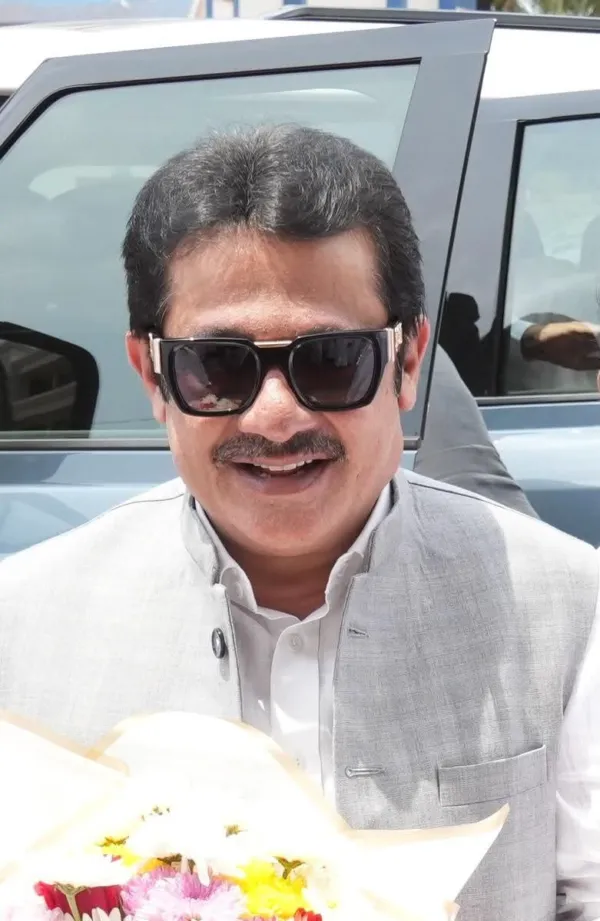 "ದಾವಣಗೆರೆ ದಕ್ಷಿಣದಲ್ಲಿ 'ಮೈನಾರಿಟಿ' ಮ್ಯಾಜಿಕ್ ಮಾಡ್ತಾರಾ ಜಮೀರ್? ಹೈಕಮಾಂಡ್‌ನಿಂದ ಬಿಗ್ ಟಾಸ್ಕ್!