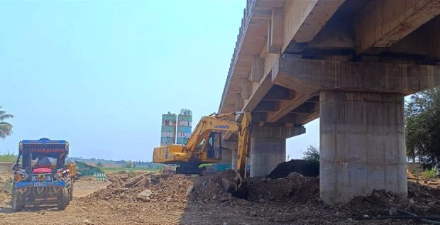 Bridge Work: ಸ್ಥಗಿತಗೊಂಡಿದ್ದ ಮಹಿಷವಾಡಗಿ ಸೇತುವೆ ಕಾಮಗಾರಿ ಪುನರಾರಂಭ: ಜನರಲ್ಲಿ ಮಂದಹಾಸ