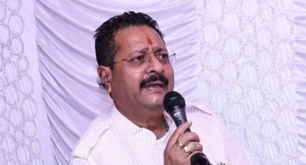 Hindu ಧರ್ಮ ಗೌರವಿಸುವ ಜನರೊಂದಿಗೆ ವ್ಯಾಪಾರ ಮಾಡಿ: ಯತ್ನಾಳ್