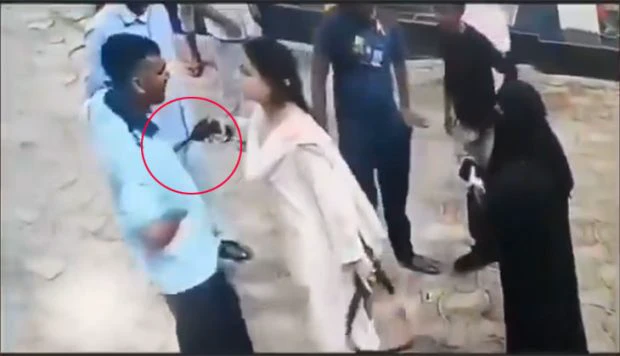 Viral Video; ವಾಗ್ವಾದಕ್ಕಿಳಿದ ಪೆಟ್ರೋಲ್ ಪಂಪ್ ಸಿಬಂದಿ ಎದೆಗೆ ರಿವಾಲ್ವರ್ ಇಟ್ಟ ಯುವತಿ!