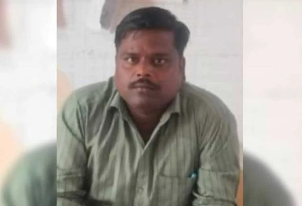 Gudibande: ಲೋಕಾಯುಕ್ತ ಬಲೆಗೆ ಬಿದ್ದ ಗ್ರಾಮ ಲೆಕ್ಕಾಧಿಕಾರಿ