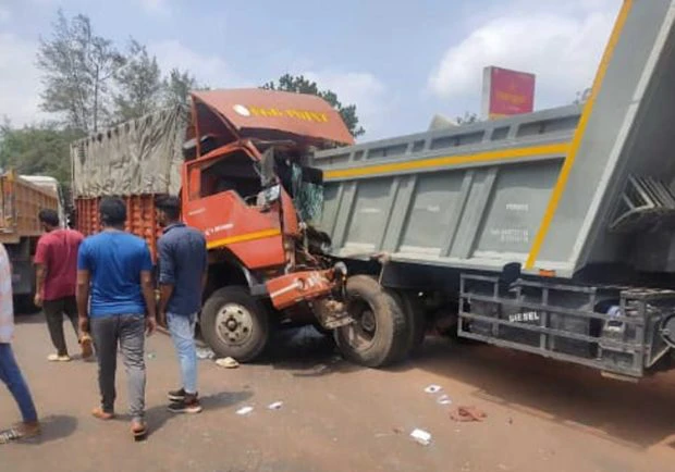 Road Mishap: ಆಗುಂಬೆ ಬಳಿ ಭೀಕರ ಅಪಘಾತ.. ಸ್ಥಳದಲ್ಲೇ ಓರ್ವ ದುರ್ಮರಣ, ಚಾಲಕನ ಸ್ಥಿತಿ ಗಂಭೀರ