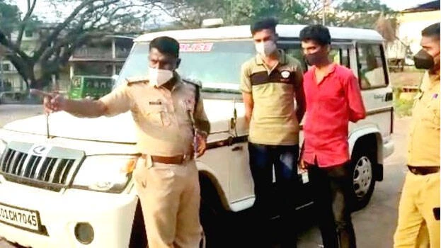 പതിമൂന്നുകാരിയെ   ബസിനുള്ളില്‍  കണ്ടക്ടര്‍  പീഡിപ്പിച്ചത്   നിരവധി  തവണ, അവസരം  ഒരുക്കി  നല്‍കിയത്   ഡ്രൈവര്‍, പുറത്തുവരുന്നത്  ഞെട്ടിപ്പിക്കുന്ന  വിവരങ്ങള്‍