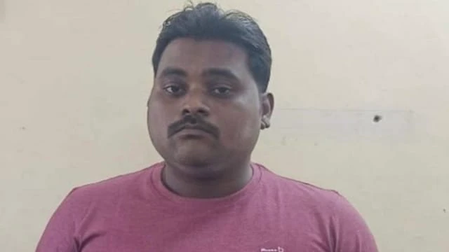 नाबालिग से रेप और हत्या, अब आरोपी विशाल गवली ने जेल के टॉइलट में लगा ली फांसी