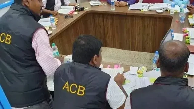 ACB Raids: ఏపీలో పలుచోట్ల ACB సోదాలు