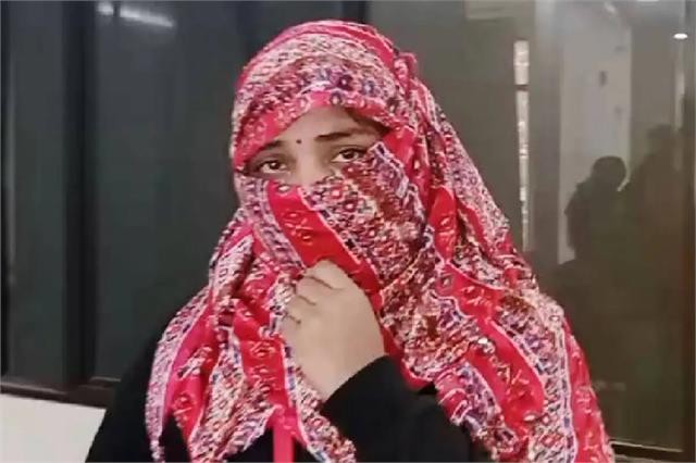 दोस्त की बेटियों के साथ ही डेढ़ महीने तक बनाता रहा शारिरिक संबंध फिर पड़ोस की सगी बहनों पर पड़ी नज़र और.....