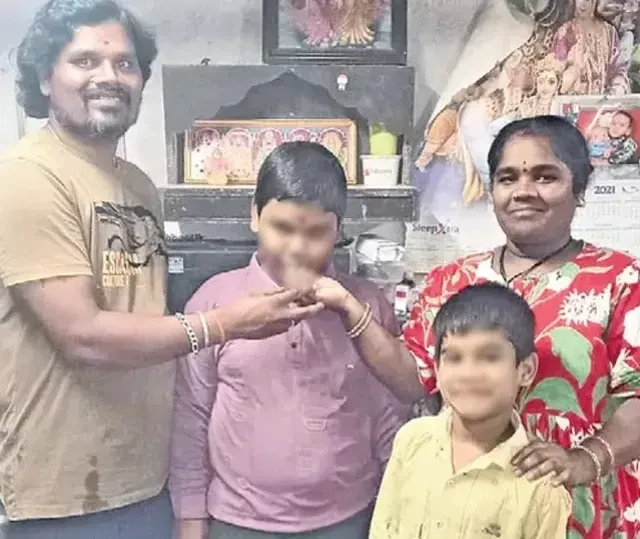 Hyderabad: ఫర్నిచర్ దుకాణంలో ఘోర అగ్ని ప్రమాదం.. 5 మంది మృతి