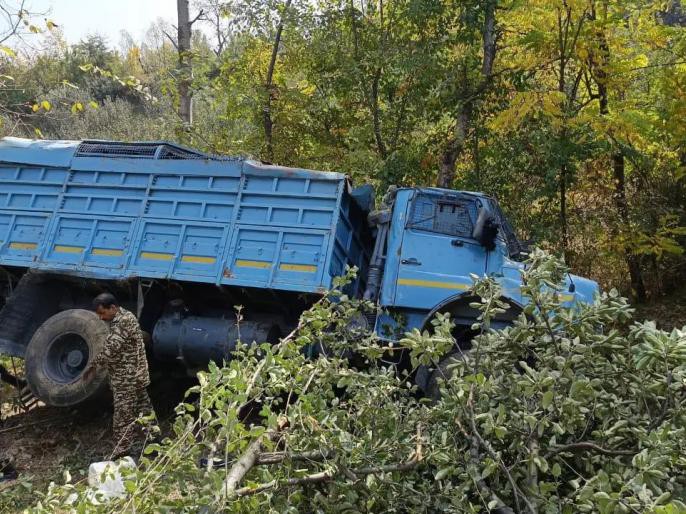 Budgam: 15 जवान घायल?, सीआरपीएफ की गाड़ी सड़क से फिसली, अस्पताल में भर्ती