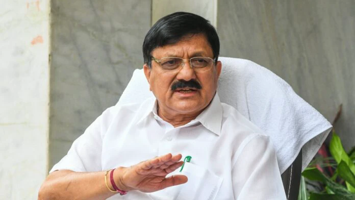 Assembly Session :  ಸದನದಲ್ಲಿ ಹಾಸಿಗೆ ಕೇಳಿದ ಆರಗ ಜ್ಞಾನೇಂದ್ರ!